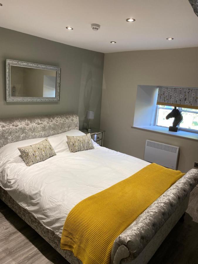 The Rose And Crown Hotel Leicester Esterno foto